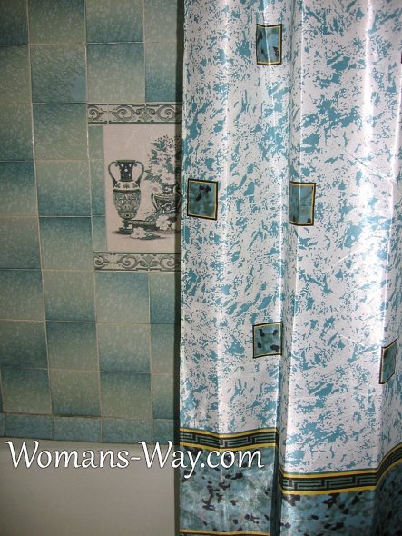 Удачное сочетание красоты и функциональности в использовании шторки для ванной под цвет плитки