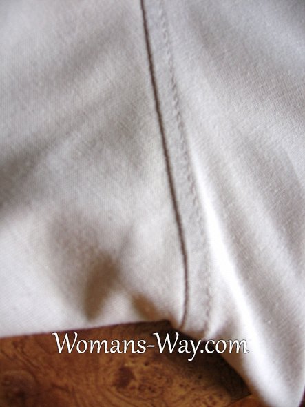 Подмышки на внешней части одежды после выведения пятен