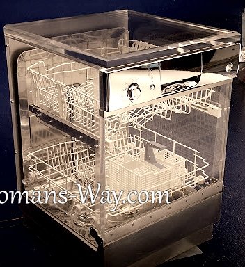 Демонстрационный образец посудомоечной машины с стеклянными стенками