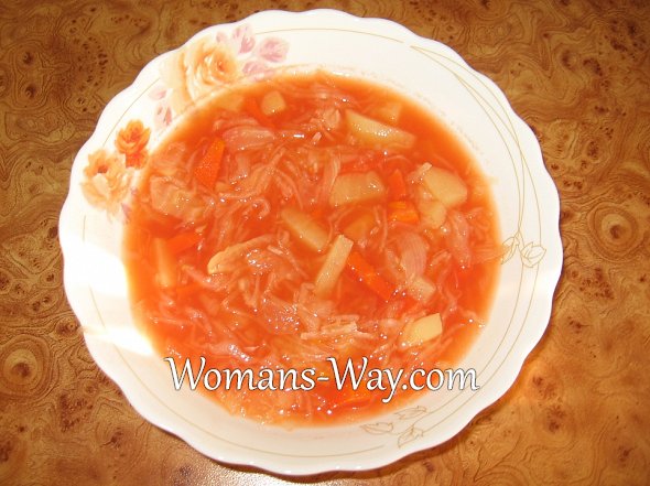 Постный суп с кислой (квашеной) капустой и томатным соком без зажарки