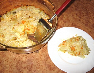 Диетическая ленивая запеканка из капусты с рисом и овощами